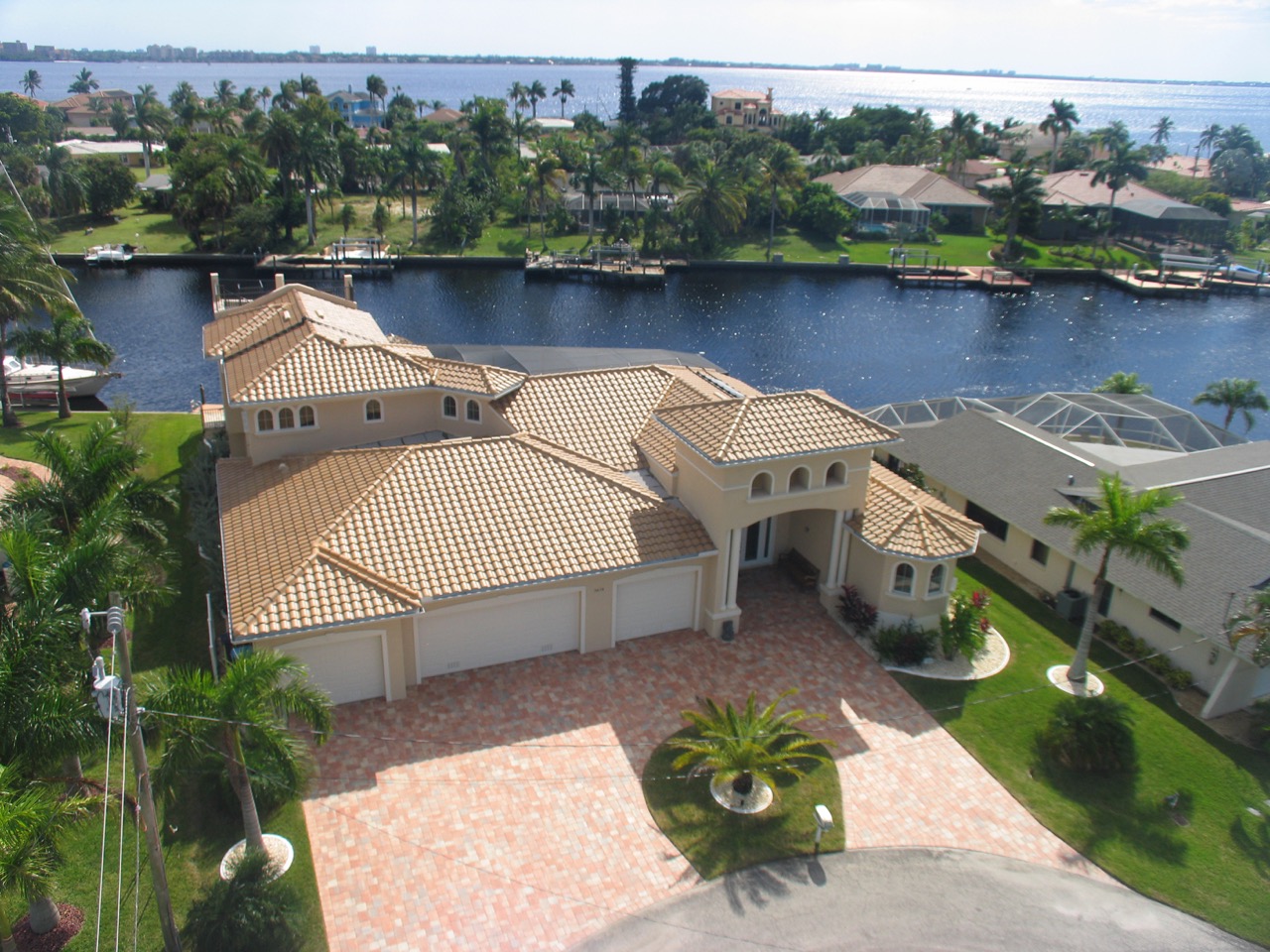 Ferienhaus mieten in Cape Coral unsere Villa The Beachwalk Frontansicht